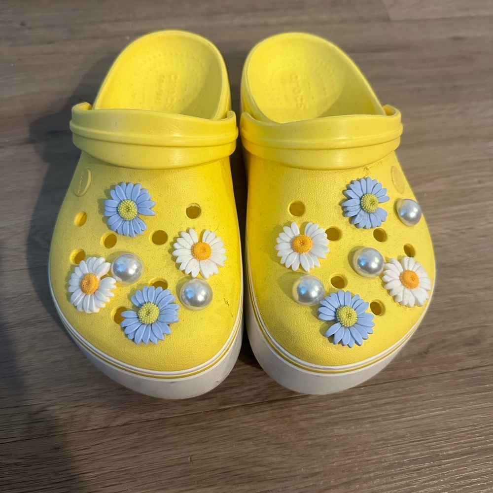 Crocs crocband yellow platform w charms